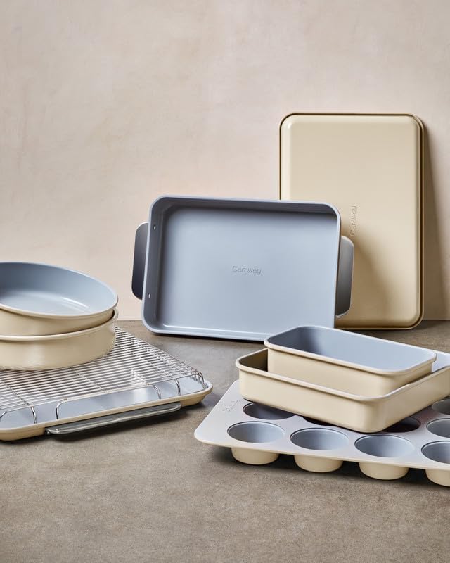 Caraway Non-Stick Ceramic 9”x13” Rectangle Pan - Naturally Slick Ceramic Coating - Non-Toxic, PTFE & PFOA Free - Perfect for Brownies, Lasagnas, and More - Perracotta