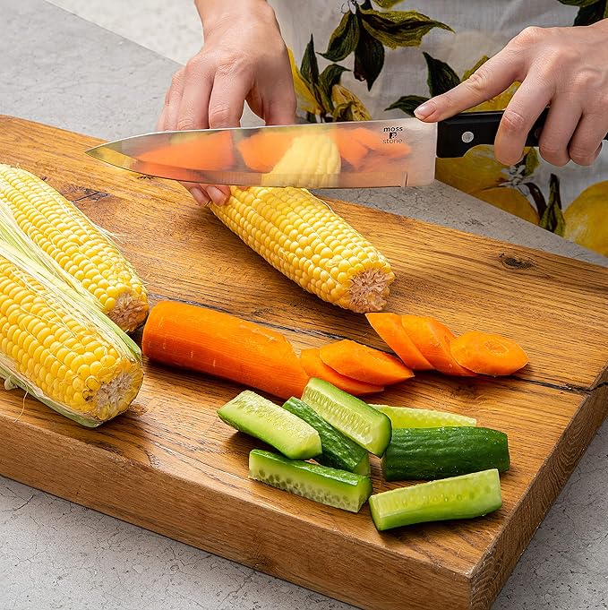 Moss & Stone 7-Piece Kitchen Knife Set with Block – Stainless Steel Serrated Kitchen Knives, High Carbon Blades, Small Cutlery Set for Home Cooking, Compact Countertop Small Knife Set Wood Block